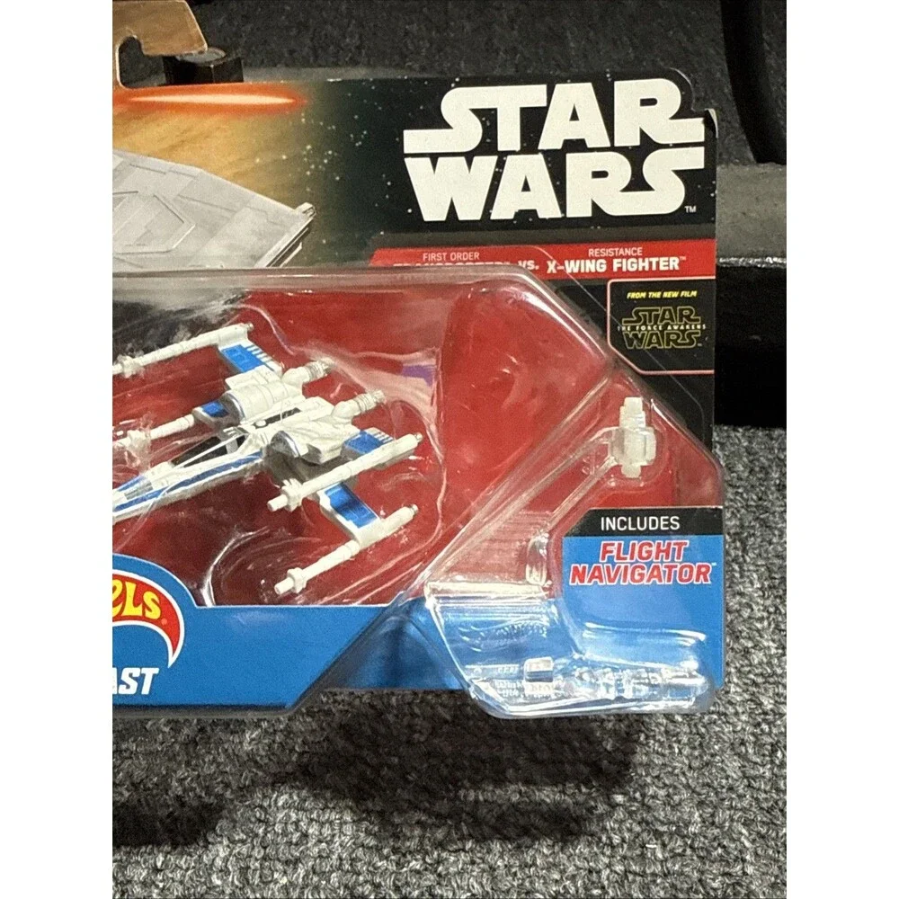 Hot Wheels Star Wars First‎ Order Transporter X-Wing Diecast Battle Set 2015 New